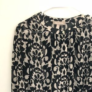 Banana Republic Floral Print Size M Blouse